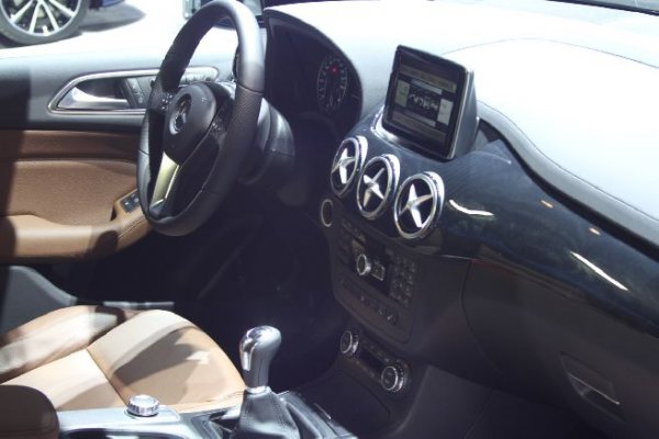 Франкфурт 2011 - Mercedes-Benz B-Class 