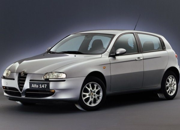 По един или друг начин един от първите дизели на Fiat, който, разбира се, беше поставен на Alfa Romeo, а по-късно и на Opel, се оказа много успешен. Това е изцяло италиански агрегат 1.9 JTD, известен още като opelevsky 1.9 CDTI. Моторът не е с много сложна конструкция и ако се поддържа добре и му се сипва качествено гориво, не създава проблеми.