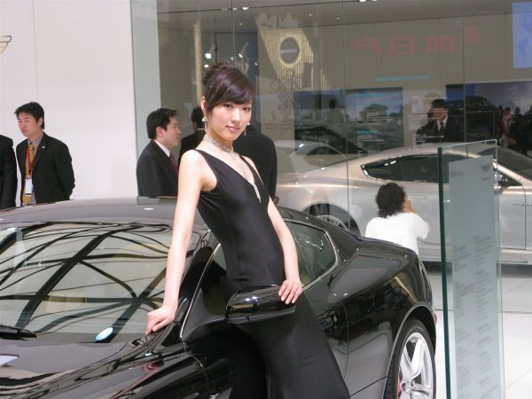 Момичетата на автосалон Шанхай 2009