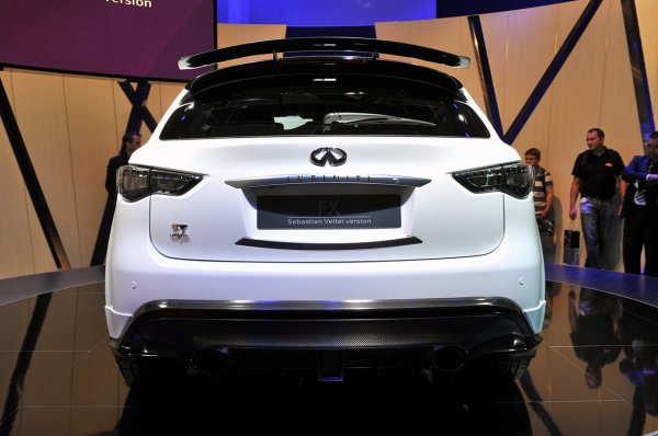 Infiniti FX Sebastian Vettel