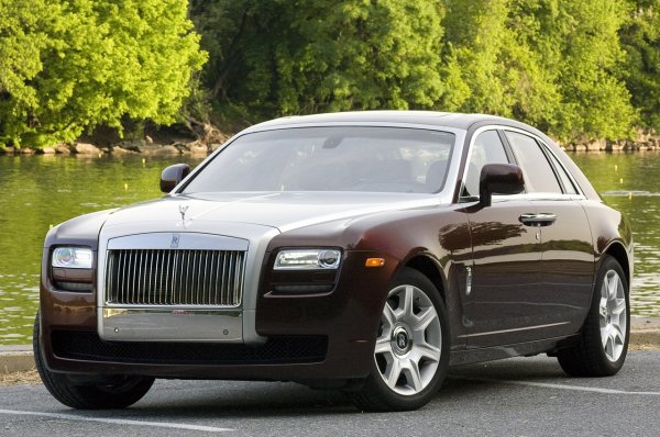 Rolls-Royce Ghost 2010
