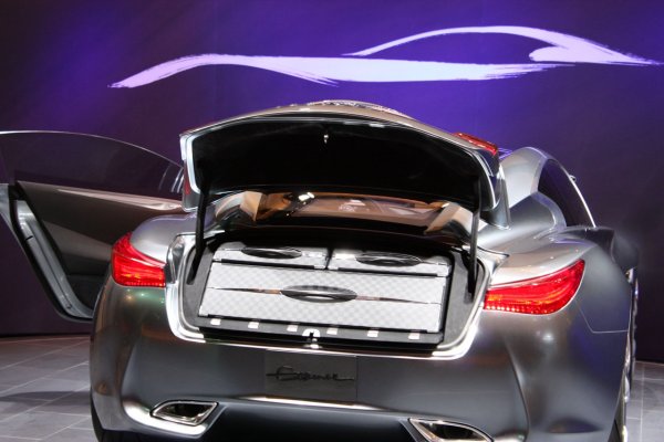 Infiniti Essence / Женева 2009