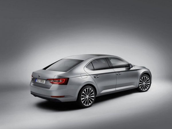 Skoda Superb 