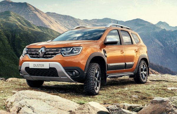 Макар и с ниска цена и в по-компактния клас, Renault Duster (с френската емблема в Русия се продава едноименната Dacia) твърдо се счита за "мъжки" автомобил. На това мнение са почти единодушни и мъжете, и жените (82% и 89,5% съответно). Хечбекът Renault Sandero пък се счита за по-скоро дамска кола и от двата пола.
