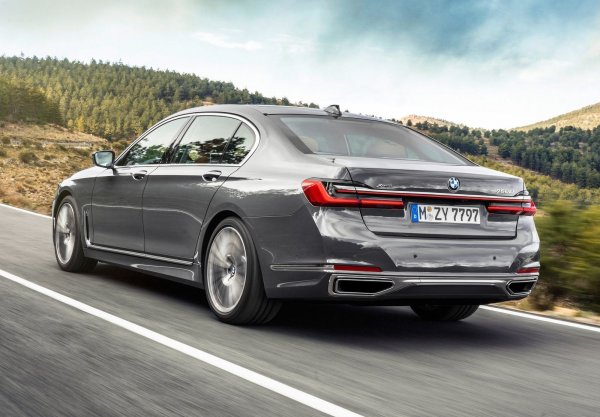 BMW 7-Series 2019