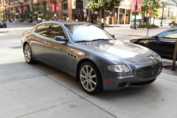 Петото поколение на Maserati Quattroporte обещаваше да бъде по-добро от предшествениците си, като беше рекламиран от производителя като най-добрият спортен седан, предлагащ превъзходен лукс и безупречна мощност от 453 к.к. Колата обаче се оказва пълно разочарование заради многото проблеми. Те са свързани с двойния съединител, климатика и електрическата система, чието излизане от строя нанася огромни щети.