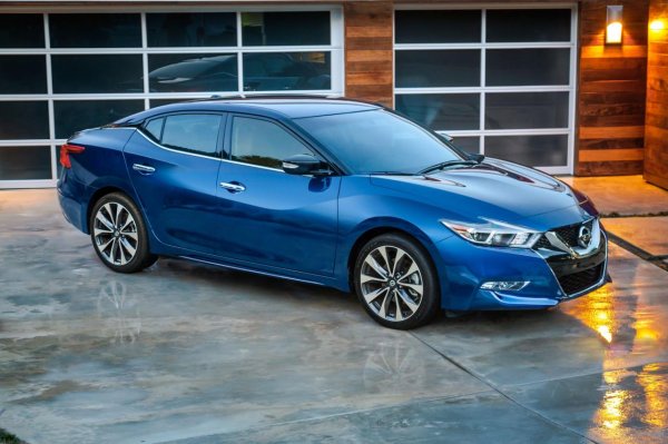 Nissan Maxima 