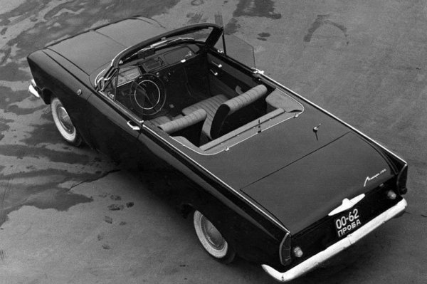 Купето на втория (син) екземпляр било изработено с използването на доволно количество алуминий. От лекия метал са вратите, задните калници, както и капаците на двигателя и багажника. За съжаление, заради многобройните задачи, поставени на завода, до серийно производство на кабриолета така и не се стига, а двата прототипа са изчезнали с времето.