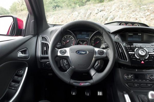 Франкфурт 2011 - Ford Focus ST