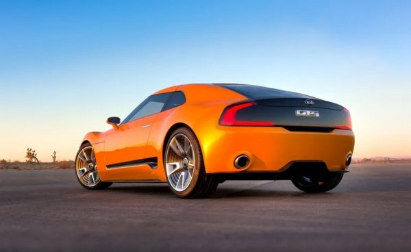 Когато корейският гигант привлече Алберт Бийрман, бившия шеф на М-поделението на BMW, Шрайер запретна ръкави и създаде този концепт за бъдещия спортен модел на Kia. Представянето бе през 2014 в Детройт, серийната кола трябваше да е готова още в края на 2015. Но нещата се развиха другояче. 
