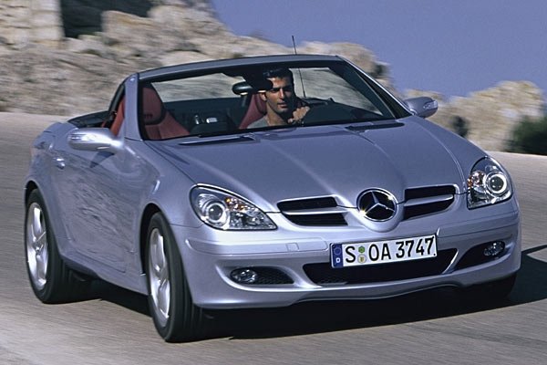 Mercedes SLK, бензин, 163-360 к.с., цени от около 35 000 евро
