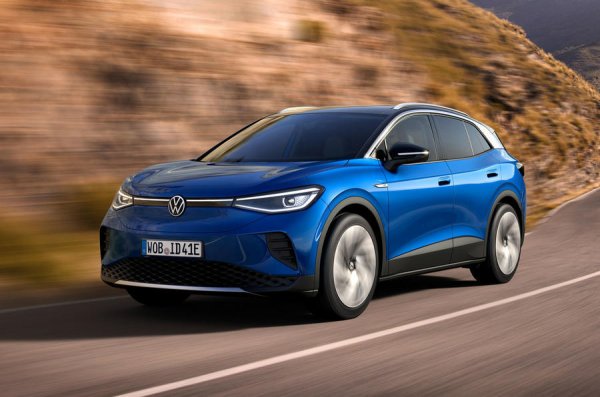 Поръчките за втория чист електромобил на VW вече вървят. За разлика от ID.3, насочен основно към Европа, това ще е глобален модел, продаван в САЩ и Китай. Иначе ползва същата МЕВ платформа, предлага се в четири степени на мощност и може да бъде както със задно, така и с 4х4 задвижане. Върховата версия изминава 500 км с едно зареждане.
