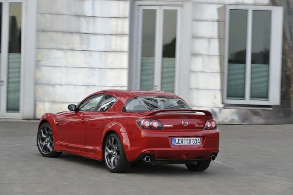 Обновената Mazda RX-8