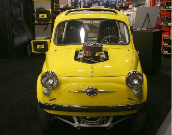 Fiat 500 от Legacy Innovations (725 к.с.)