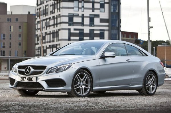 Рейтинг на надеждност: 88,2%

Луксозното купе с две врати продължава да предизвиква възхищение, като е много здраво и сравнително достъпно като цена. Само 23% от автомобилите са имали повреди, като те са свързани с двигателя, следван от спирачките, електричеството, скоростната кутия и окачването. При 83% от колите проблемът е отстранен за ден, а похарчените суми достигат до 700 лири.