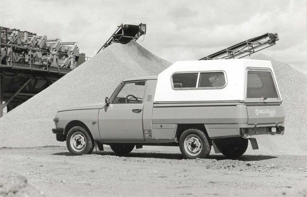 Разновидност тип пикап, произвеждана в ограничена серия само за износ