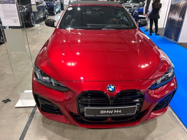 Година на производство: нов автомобил

Гориво: бензин

Мощност: 392 к.с.

Цена: 100 552 евро