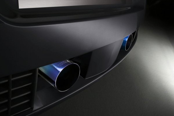 Като екстра се предлага ауспух от титан и предпазна стоманена рамка