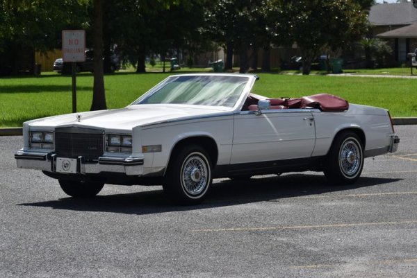 Звездата на Тайсън изгря в началото на 80-те години, когато той е непобедим и нокаутира всички свои съперници на ринга. След 19 поредни победи Майк решава да се награди с нов автомобил, като избира луксозен Cadillac Eldorado.

Колата струва 30 000 долара, което е огромна сума, но си заслужава. По това време Cadillac Eldorado е най-добрият символ за богатството и съответно е насочен само към отбрана група клиенти, които търсят огромен и впечатляващ автомобил.