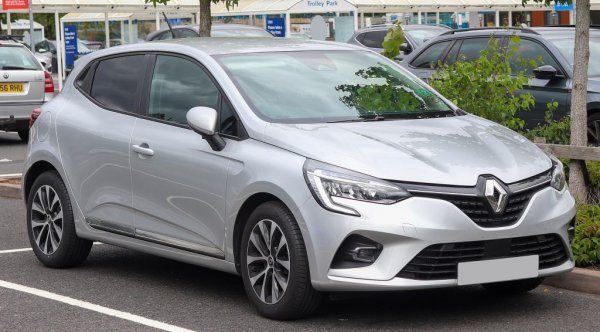 Гордостта на Франция е най-предпочитана у дома си, разбира се, но освен това заема първото място и в Португалия и Тунис. 
