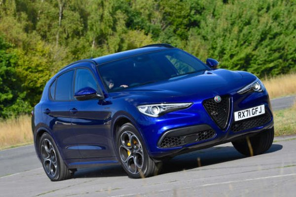 Модел - Stelvio

Модификация - 2.2D 190 Sprint

Резултат за надеждност - 97,3% 

Оценка – 4 звезди

Alfa Romeo заема 29-о място по надеждност от общо 31 производителя, но пък Stelvio се представя добре, като е на 6-а позиция при големите SUV. 16% от колите са получили повреди по каросерията, изпускателна система и електрическата система извън двигателя.