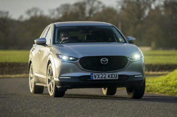 Модел - CX-30 

Модификация - 2.0 e-Skyactiv G MHEV SE-L Lux 

Резултат за надеждност – 95,3%

Оценка - 3 звезди 3 

Mazda CX-30 впечатлява със своя висококачествен интериор, дълъг списък от стандартни комплекти и ефективен бензинов двигател. По отношение на надеждността, той завърши на общо 17-то място в категорията на семейните SUV (от 39 автомобила). Mazda се справя много по-добре като производител и заема второто място.