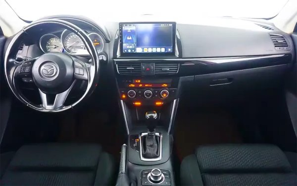 Като цяло това е солиден автоматик, който спокойно надхвърля 300,000 км. От Mazda препоръчват смяна на трансмисионната течност на всеки 80,000 километра, но много експерти са на мнение, че това трябва да става по-рано - примерно на около 65,000 км. С всяка смяна на маслото (ATF FZ Skyactiv) се сменя и филтърът. Добре е също да следите за състоянието на топлообменника, защото тази трансмисия е особено чувствителна към прегрявания. 
