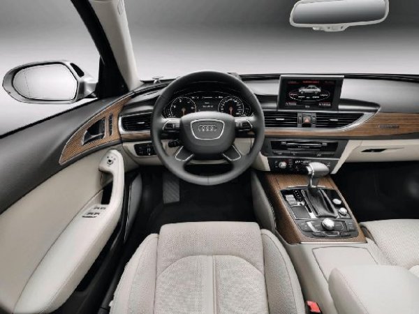 Audi A6, модел 2011 година