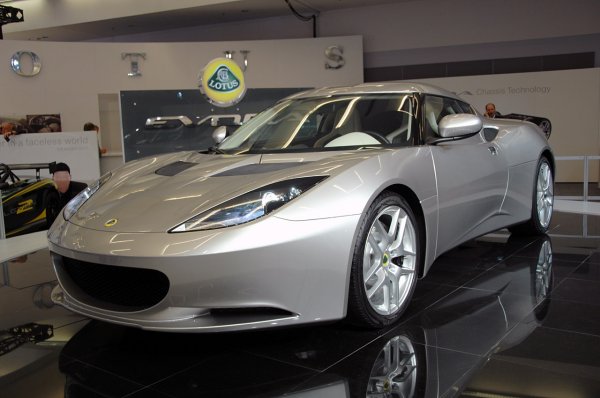 Автосалон Лос Анджелис 2008 / Lotus Evora  
