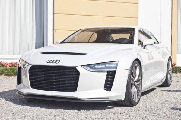 Кадри от конкурса за дизайн Concorso d&rsquo;Eleganza Villa d&rsquo;Este 2011.