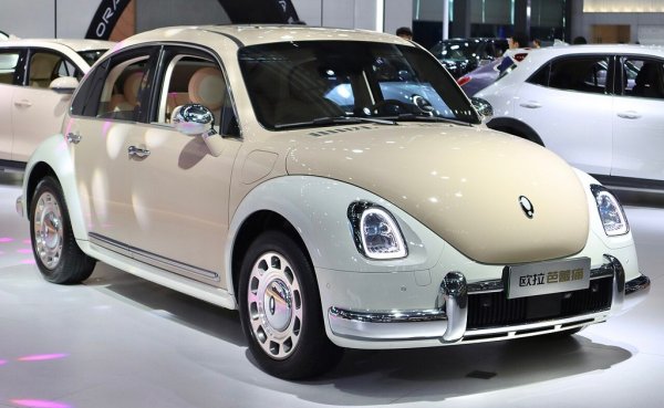 Електрически хечбек, който се предлага в Китай от 2021, но засега не се внася в Европа - вероятно и заради споровете около външния му вид, твърде силно напомнящ на класическия Volkswagen Beetle. Тук стандартният електромотор е с мощност 171 конски сили, в комбинация с литиево-желязофосфатна батерия с капацитет 50 или 60.5 кВтч. Има и вариант с два електромотора, задвижване на четирите колела и 544 коня мощност. 
