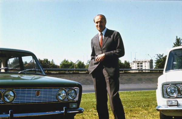 В ролята си на технически директор на Fiat - Данте дава основните импулси за създаването на всички многобройни модели, които великата торинска компания произвежда през онези години. Не само малките, но и средните като 1300, 1400 и 1500, големите като 1800 и 2100 обхващат петдесетте години.
 
Следващото десетилетие е свидетел на навлизането, наред с други, на средно големия Fiat 124. Това е класически, но модерен автомобил, станал после хит в целия соц лагер.  И на бързата замяна на 600, т.е. 850. По-специално, дори в Mirafiori старият професор дава зелена светлина на предните задвижване на колелата. Успехът проправя пътя със страхотен стил за 128 и Autobianchi A112 . 

Но Джакоза продължава да посвещава много време и усилия на изследванията. Експериментите варират от турбокомпресори до автоматични трансмисии. И те не пропускат електрическото задвижване, батериите и двигателите.