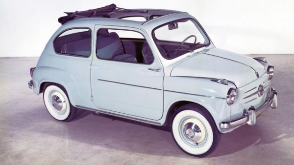 В началото на 50-те години е назрял моментът да започне истинска масова моторизация и в Италия. Търсен е малък, но четириместен автомобил, нещо, което Topolino не може да бъде. 
Следователно новата малка кола ще заеме мястото на 500 Belvedere. През 1951-а е дадена зелена светлина на дизайна на модела, вътрешно наречен 100. Валета, подобно на  Аниели, не харесва предното предаване; въпреки това той позволява на Данте да постави двигателя където пожелае. Обичайните ограничения на разходите водят до не много конвенционално решение: всичко отзад! Двигателят е с въздушно охлаждане. 

Джакоза проектира нов четирицилиндров агрегат, който е прост и икономичен, но модерен и надежден. Този двигател има много дълъг живот, в различните си актуализации е използван до края на 20 век. В началото на 1953 година експериментите приключват и започва разработката. 

Крайният модел тежи 560 кг, има 633-кубиков двигател с 21,5 к.с., който осигурява 95 км/ч. През 1955 година новият Fiat 600 е на линия. От този момент натам Италия пътува на четири колела.