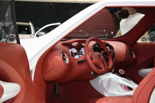 Женева 2009 / Nissan Qazana