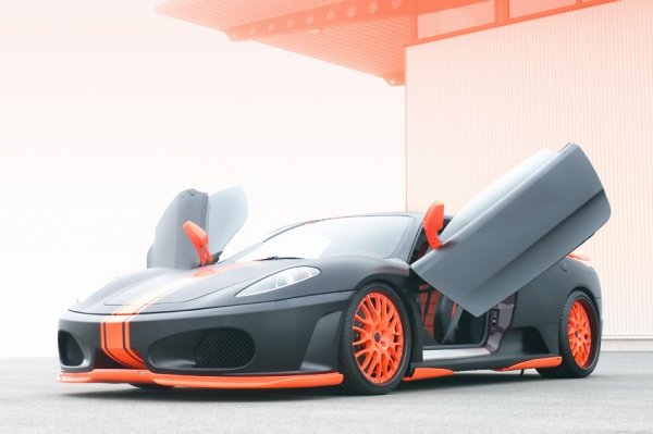 Black Miracle Ferrari F430 