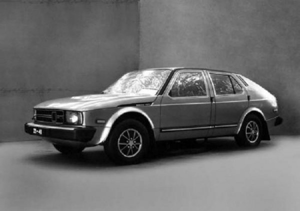 <p>Прототипите на руското автомобилостроене<br /><br />Москвич-С1 от 1974 г</p>