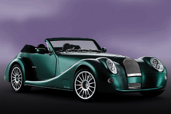 &raquo;very british&laquo;: Morgan Aero8, 4.4 литров V8 двигател от BMW, 330 к.с., от около 90 000 евро