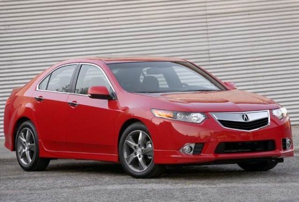 Максимална цена &ndash; 13 975 долара

Силни страни &ndash; надеждност, висока безопасност и икономичен двигател (8,9 л/100 км)