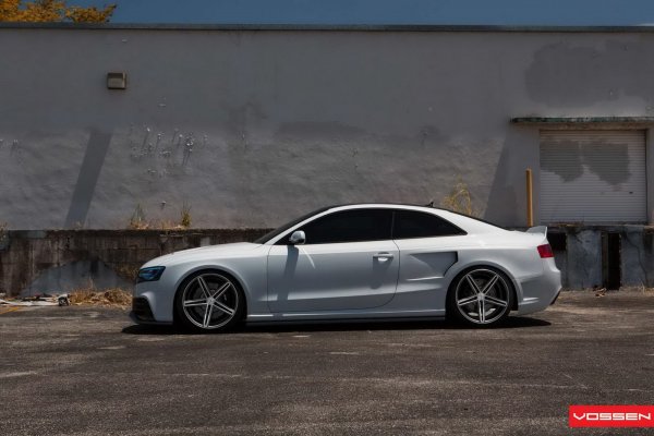 Audi RS5 от OSS Designs и Vossen