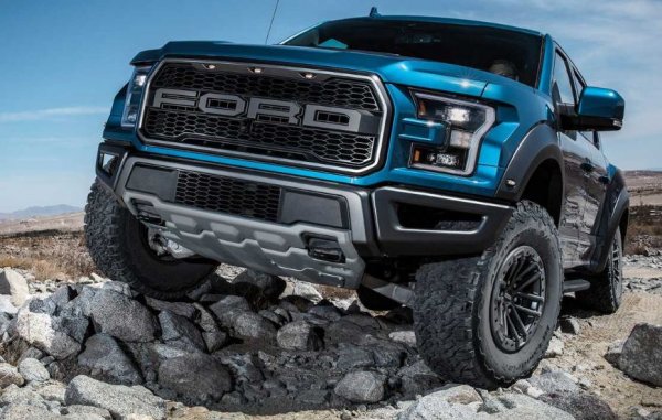 Продажбите на този пикап само в Щатите са толкова големи, че това автоматично му гарантира попадане в челото на класацията. Американците са влюбени в тази легендарна кола и резултатите от 2019 г. са поредното доказателство за това.
