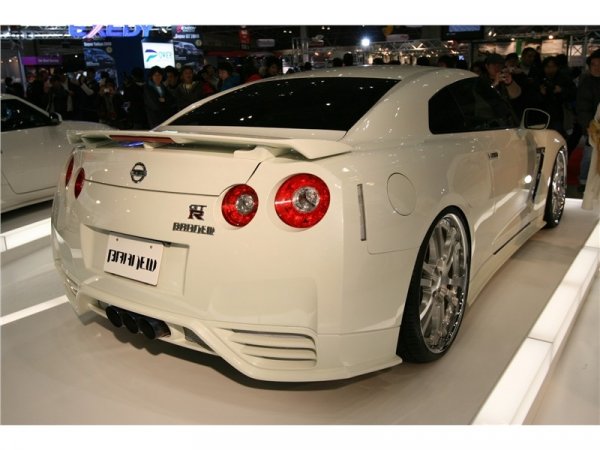 Branew Nissan GT-R / Токио 2009