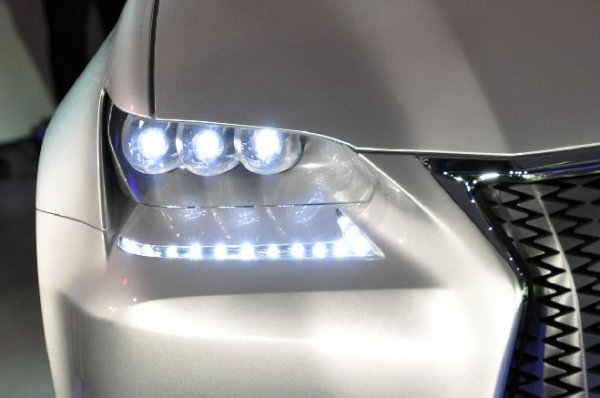 Ню Йорк 2011 - Lexus LF-Gh Concept