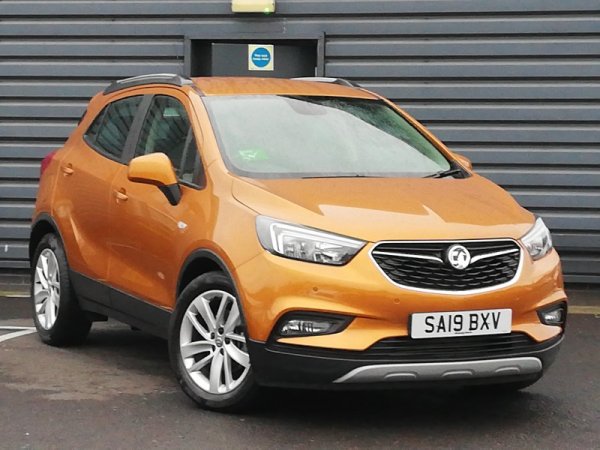 Създадена през 1857 като производител на помпи и корабни двигатели. През 1925 е откупена от General Motors и оттогава действа във все по-тясна близост с Opel. Днес всички автомобили на Vauxhall са на практика опели с десен волан. Компанията има сериозен пазарен дял във Великобритания, както и доста производствени бази на Острова, и може да бъде застрашена само от външни фактори. Като Brexit например. 
