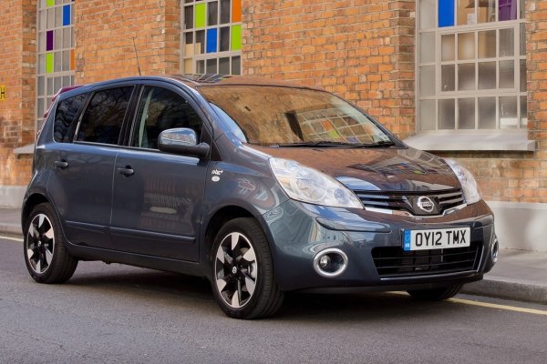 Собствениците на Nissan Note (2006-2013 година) съобщават за различни проблеми с колите си, най-честите от които са свързани със спирачките и окачването. За щастие всички повредени автомобили са останали, като само в 29% от случаите ремонтът е отнел повече от седмица.