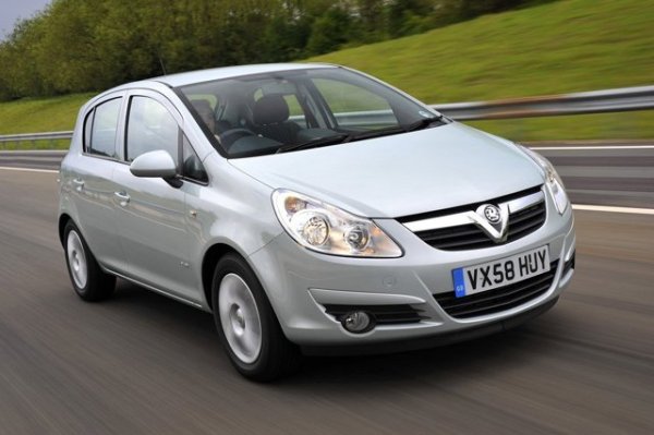 Vauxhall Corsa (2006-2014 година) има много проблеми с електричеството и окачването. За повредите съобщават 41% от собствениците, като 16% от тях са с окачването и 13% с електрическата система на двигателя. Допълнителни неизправности са възникнали с климатика, батерията, каросерията, спирачките, двигателя, изпускателната система, горивната система, скоростната кутия/съединителя и кормилното управление. 