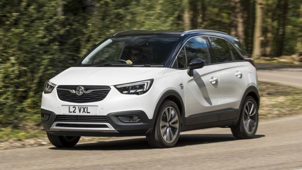 Най-потърпевшата от коронакризата марка у нас, с около хиляда автомобила изоставане спрямо миналата година - но причините са също в подменената гама, отпадането на популярни модели и смяната на представителя за България. През септември регистрациите са 68. От началото на годината най-продаваните модели са Crossland X - 89, Grandland X - 84, Corsa - 75, Astra - 73 и Insignia - 50. 
