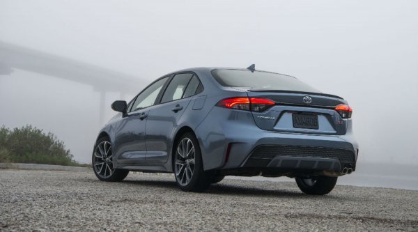 Много силен девети месец за Toyota с 266 регистрации - втори най-добър резултат през септември. Водещият модел е Corolla, с 584 регистрации през годината. Следват Yaris - 375, RAV4 - 244, C-HR - 235, Hilux - 167, Aygo - 106. Общо 179 машини са с N1, а 131 са отписани впоследствие за реекспорт. 
