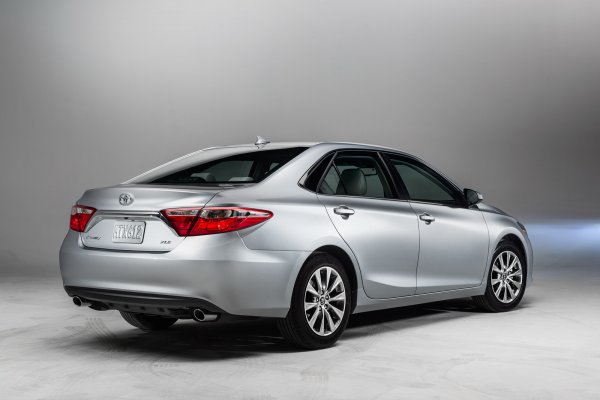 Toyota Camry 2015