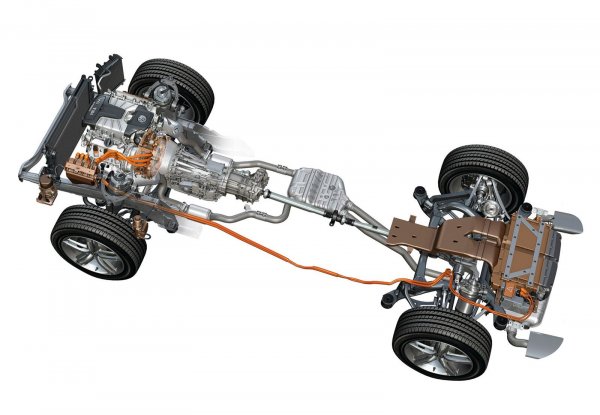 Окачване с пружини при VW Touareg (2010-2018 година) се предлага само при базовите нива на оборудване. То не е толкова комфортно, колкото пневматичното, но пък е здраво и обикновено не дава дефекти, като компонентите му изкарват до 150 000 км.

Пневматичното окачване на Volkswagen е сред най-издръжливите в автомобилната индустрия. Хубавото е, че неговите части могат да се заменят и с неоригинални. Понякога се появяват проблеми с херметизацията на системата, което означава необходимост от ремонт, а той не е от най-евтините.
