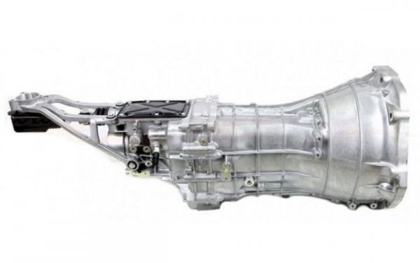 Петстепенният автомат Nissan RE5R05 се появява в началото на века, като се поставя на предишните поколения на Nissan Pathfinder и Navara, а същота така и на Infiniti FX35/FX45. 